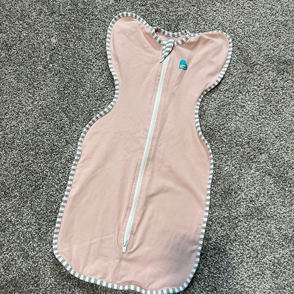 Love to Dream Swaddle Collection - Pink, Green, White - Picture 6 of 11